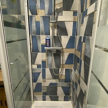 Apartment Cosy Avec Piscine *